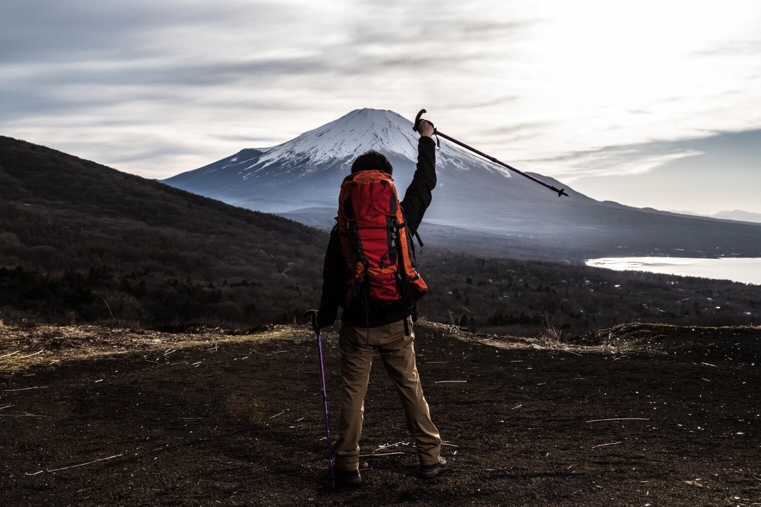 登山ザックの保管は吊るすだけではNG？ザックのお手入れ方法とは